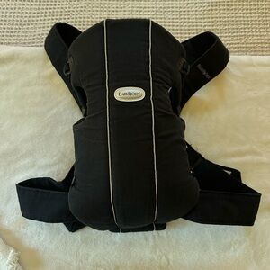 Baby Björn Carrier